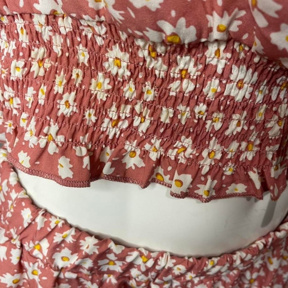 SHEIN Ditsy Floral Set Hem Crop Top With Layered Skirt - Picture 4 of 5